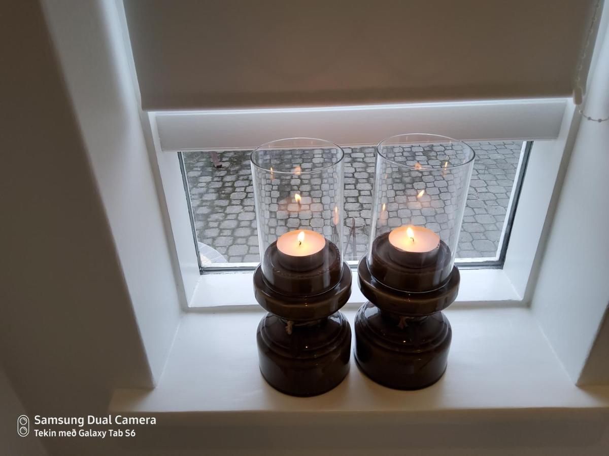 Centrum Apartment อาคูเรย์รี ภายนอก รูปภาพ